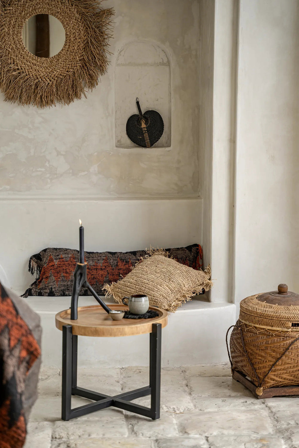 the-oh-my-gee-cushion-cover-black-orange-35x100