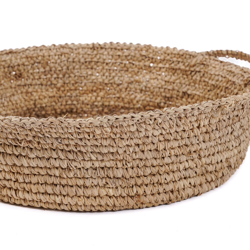 the-raffia-basket-trays-natural-l