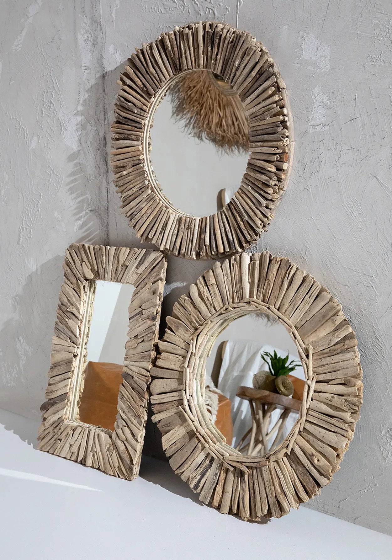 the-driftwood-framed-mirror-natural-m