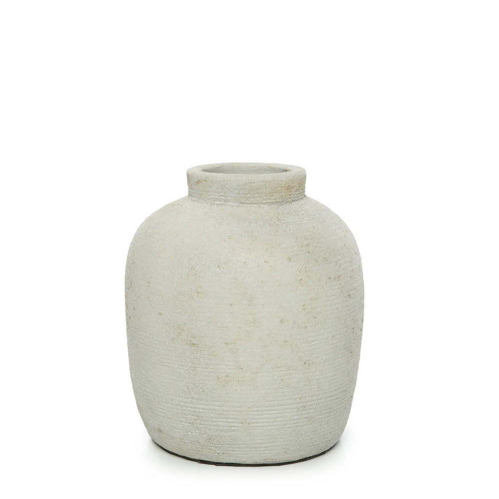 the-peaky-vase-concrete-m