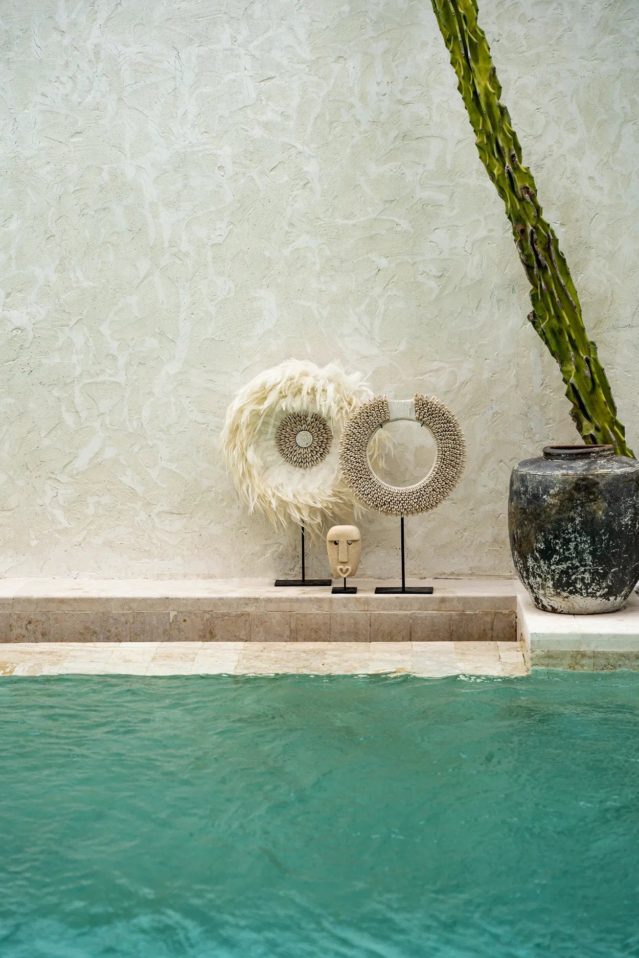 the-sumba-stone-19-on-stand