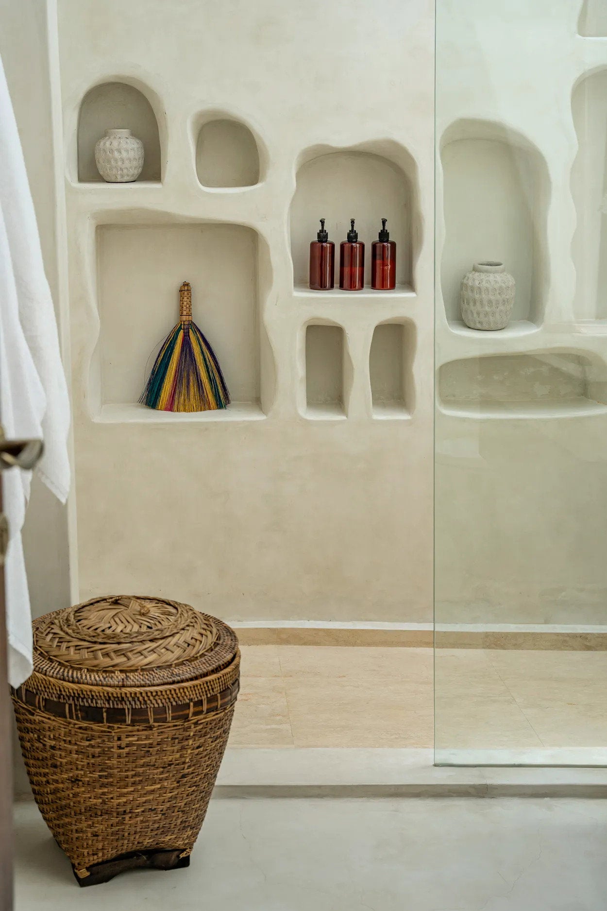 the-colonial-storage-basket-natural-brown-m
