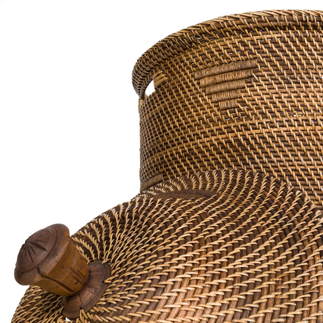 the-colonial-laundry-basket-natural-brown-xl