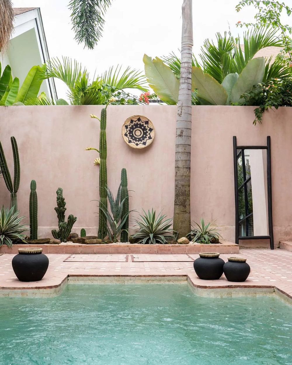 the-styly-vase-black-natural-l