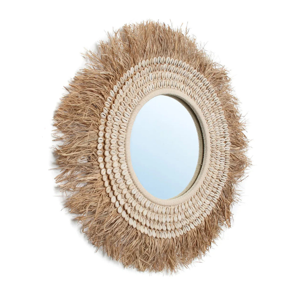 the-raffia-cowrie-mirror-natural-white
