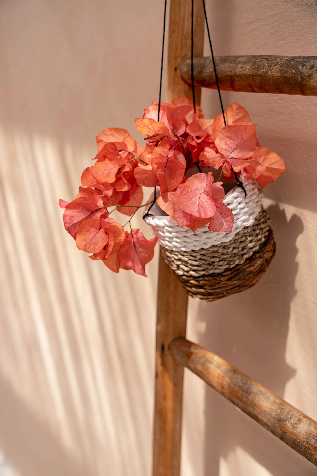 the-banana-plant-hanger-natural-white-s