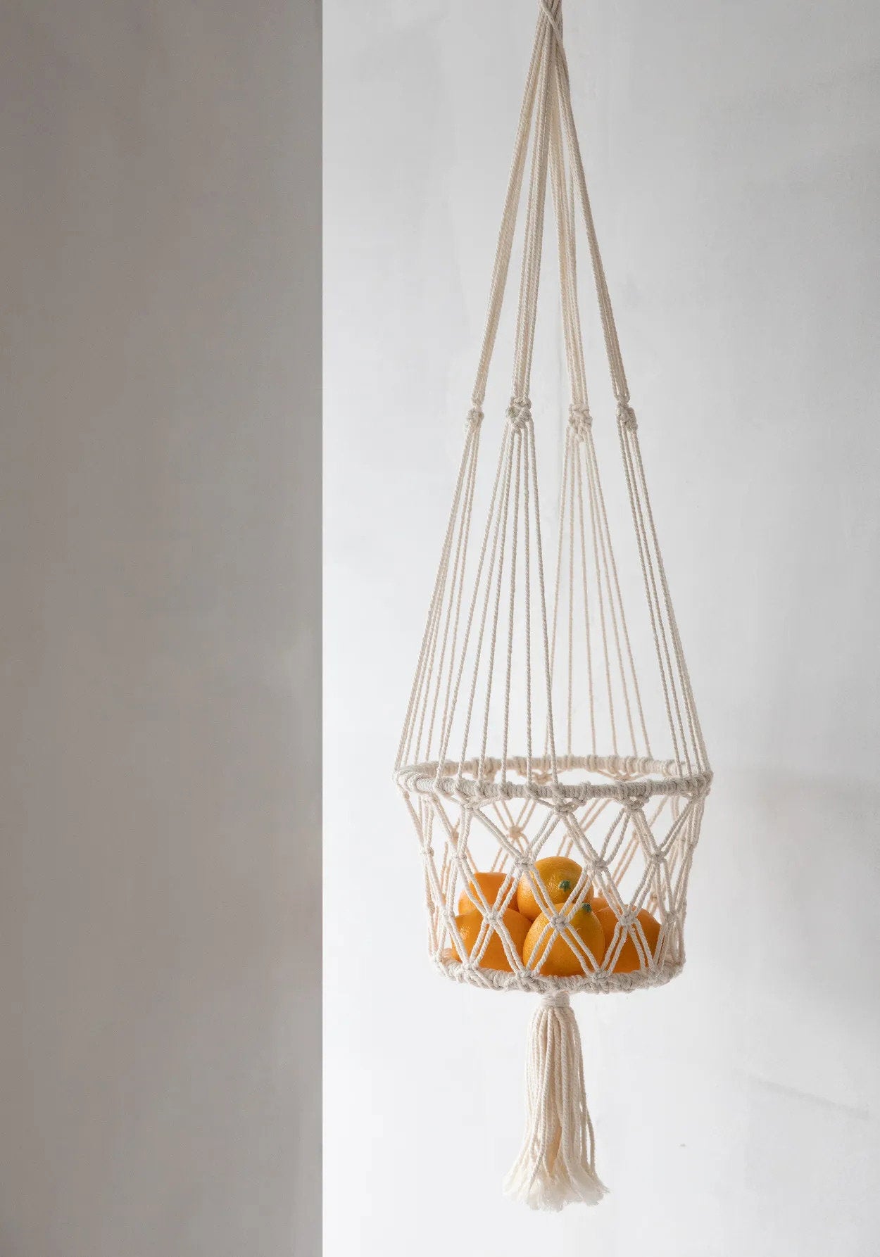 the-macrame-plant-holder-white-l