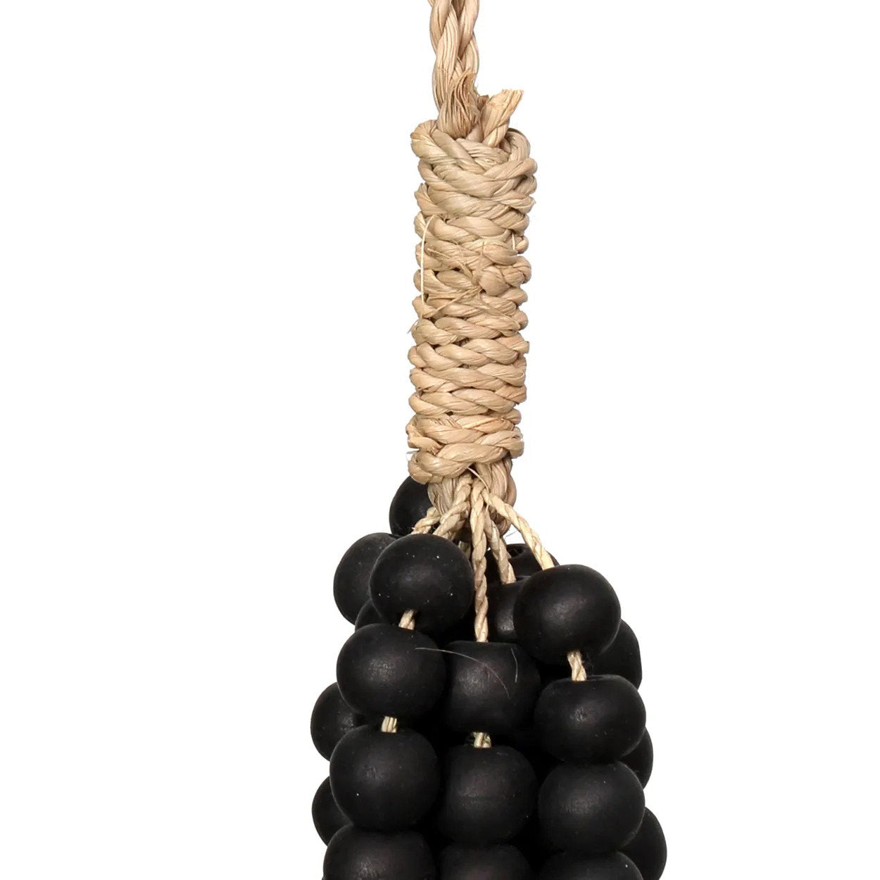 the-wooden-beads-tassel-black