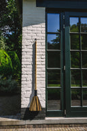 the-big-broom-natural-black