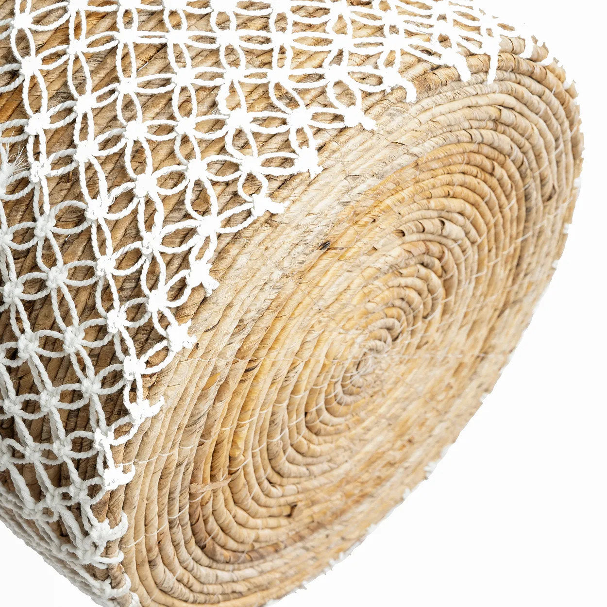 the-crossed-stitched-macrame-basket-l