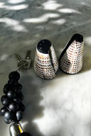 the-wooden-beads-keychain-black