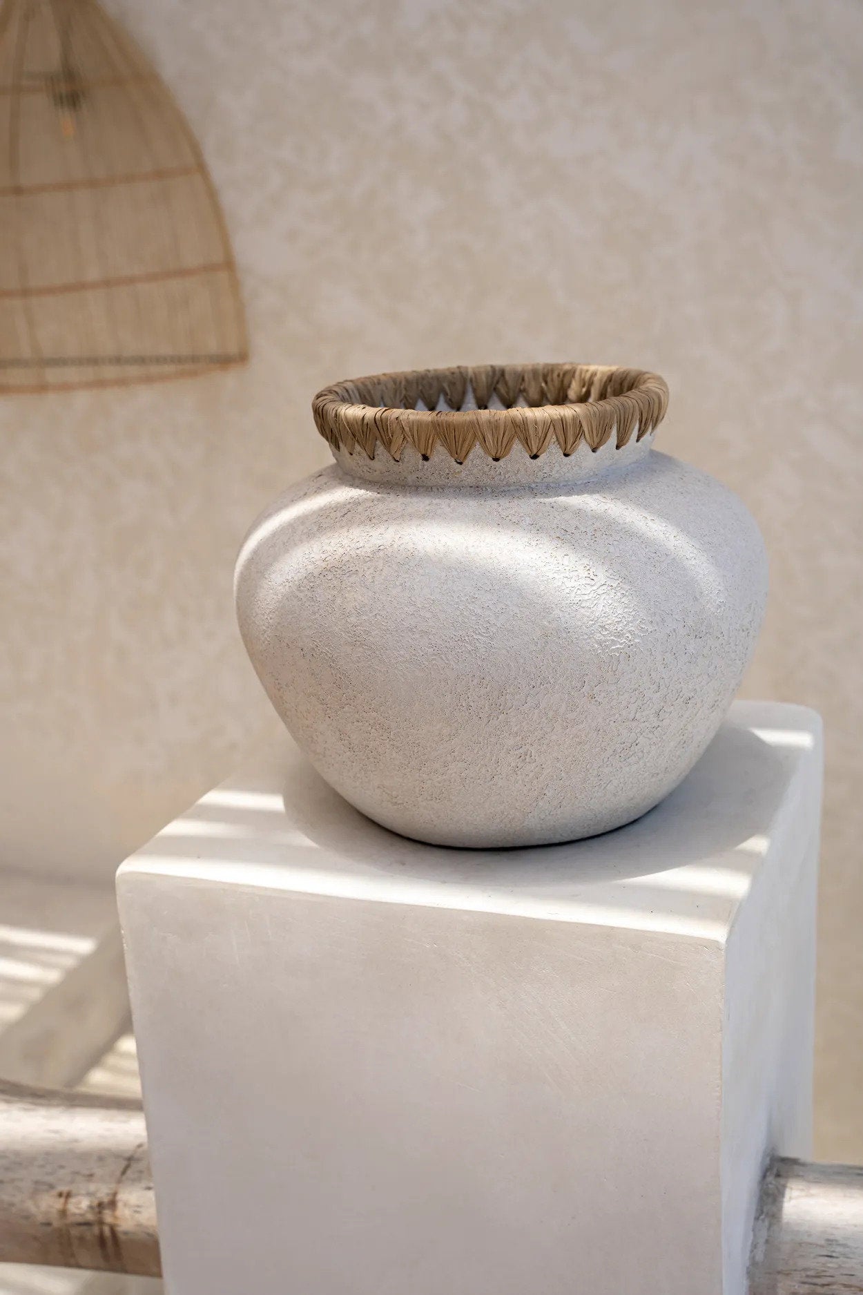 the-styly-vase-concrete-natural-m
