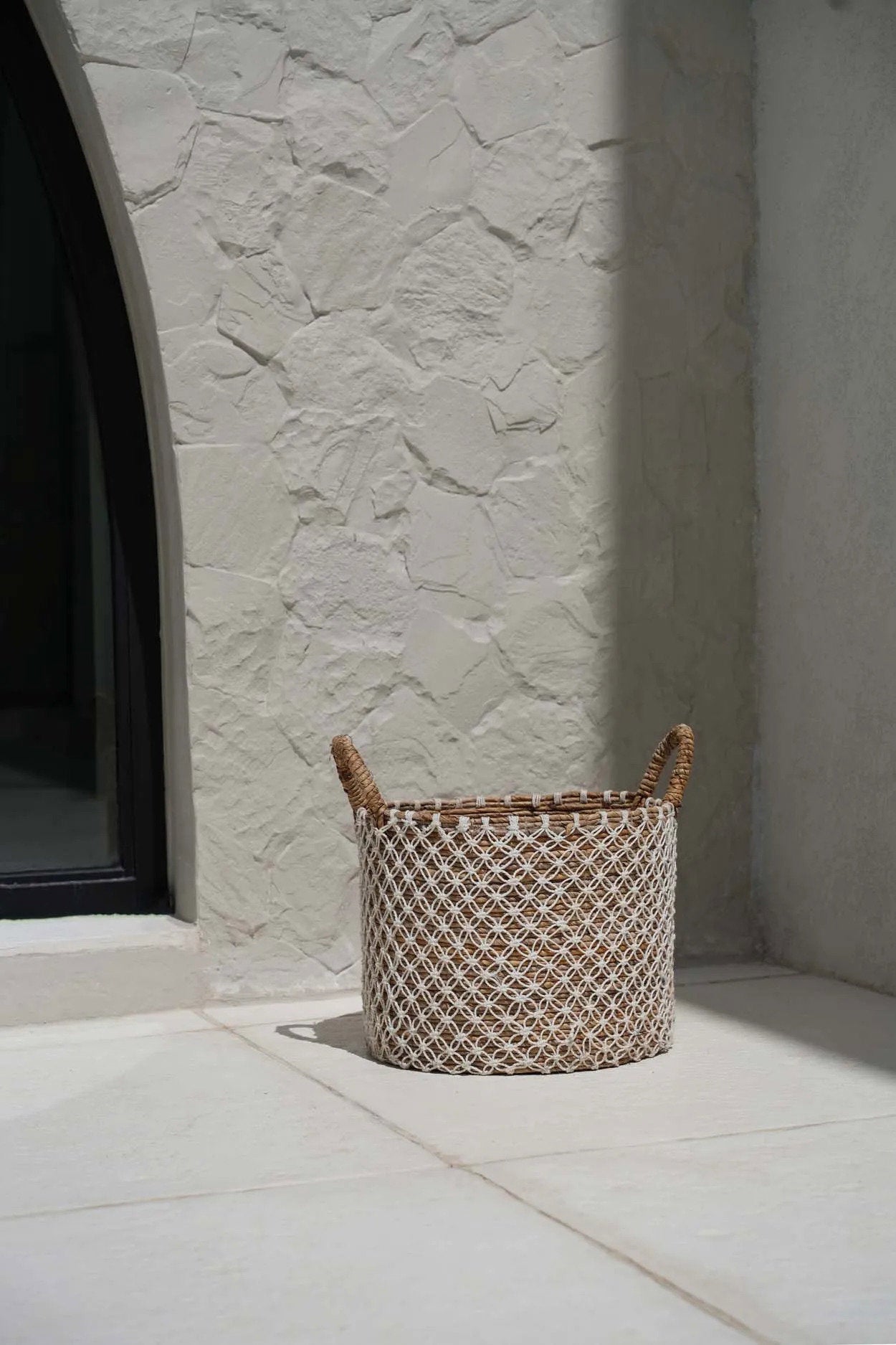 the-crossed-stitched-macrame-basket-m
