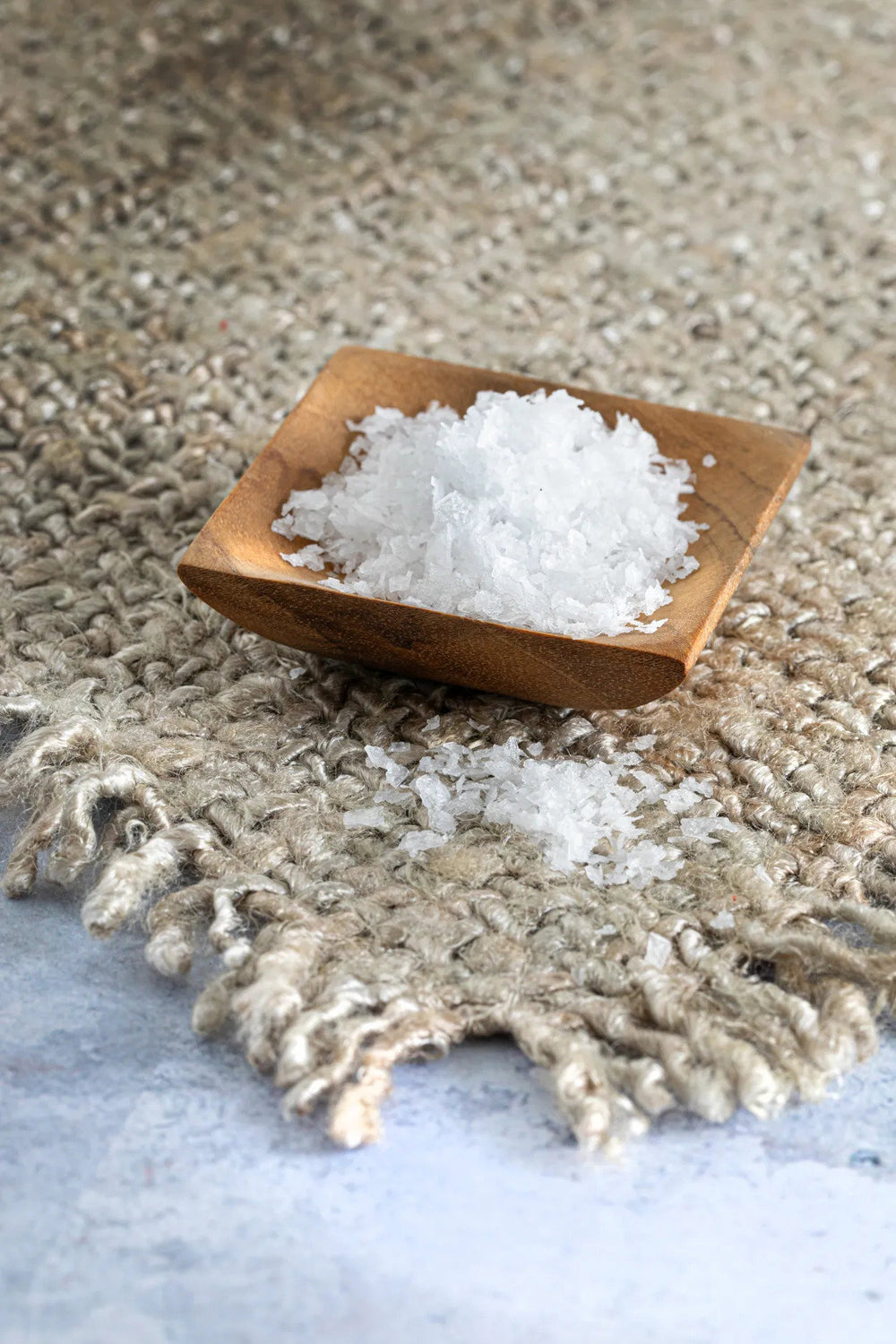 the-teak-root-salt-tray-xs