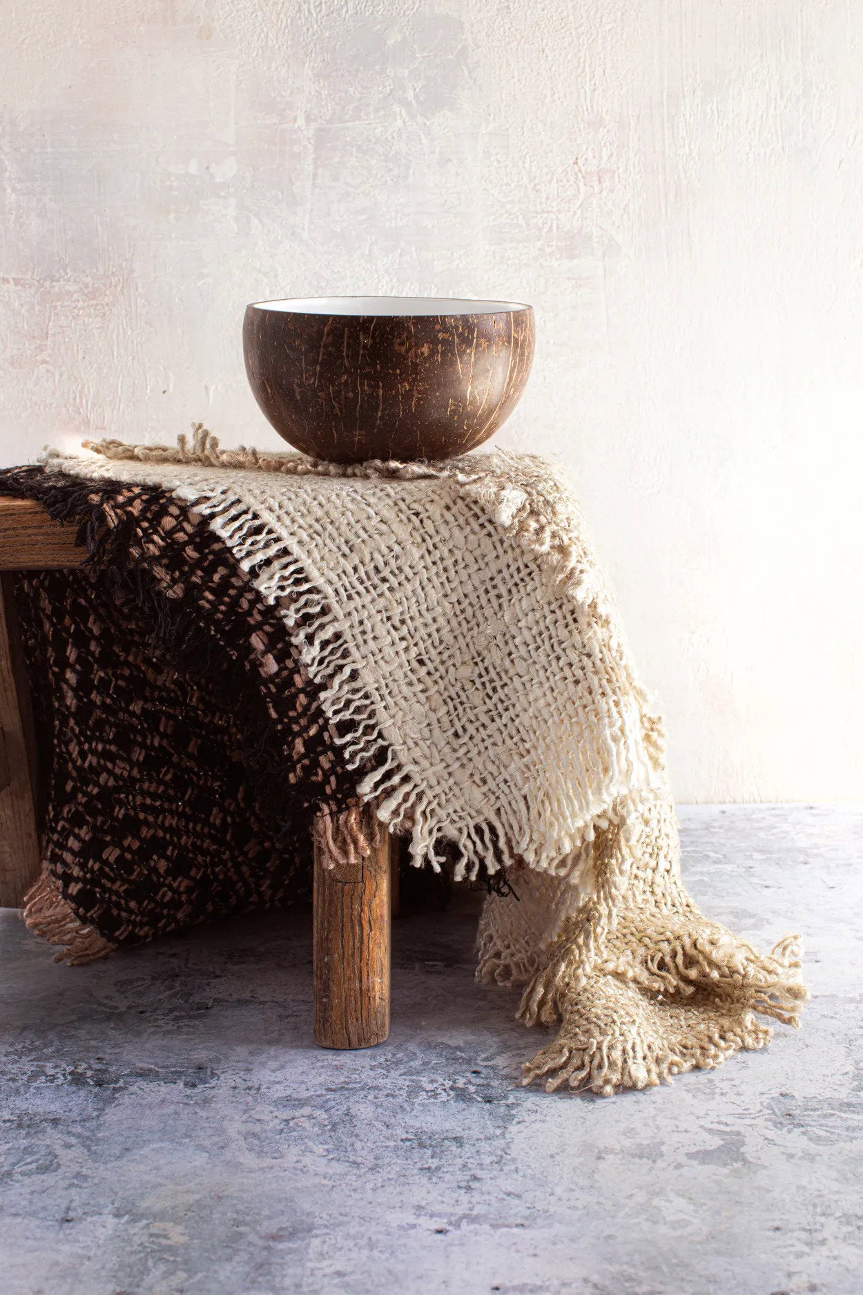 the-coco-food-bowl-natural-white