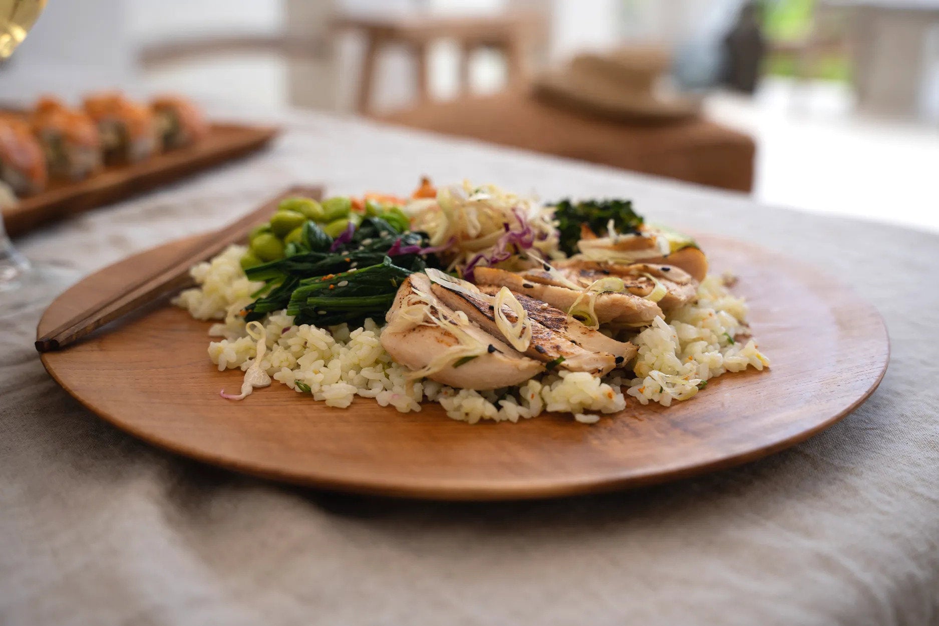 the-teak-root-round-plate-m