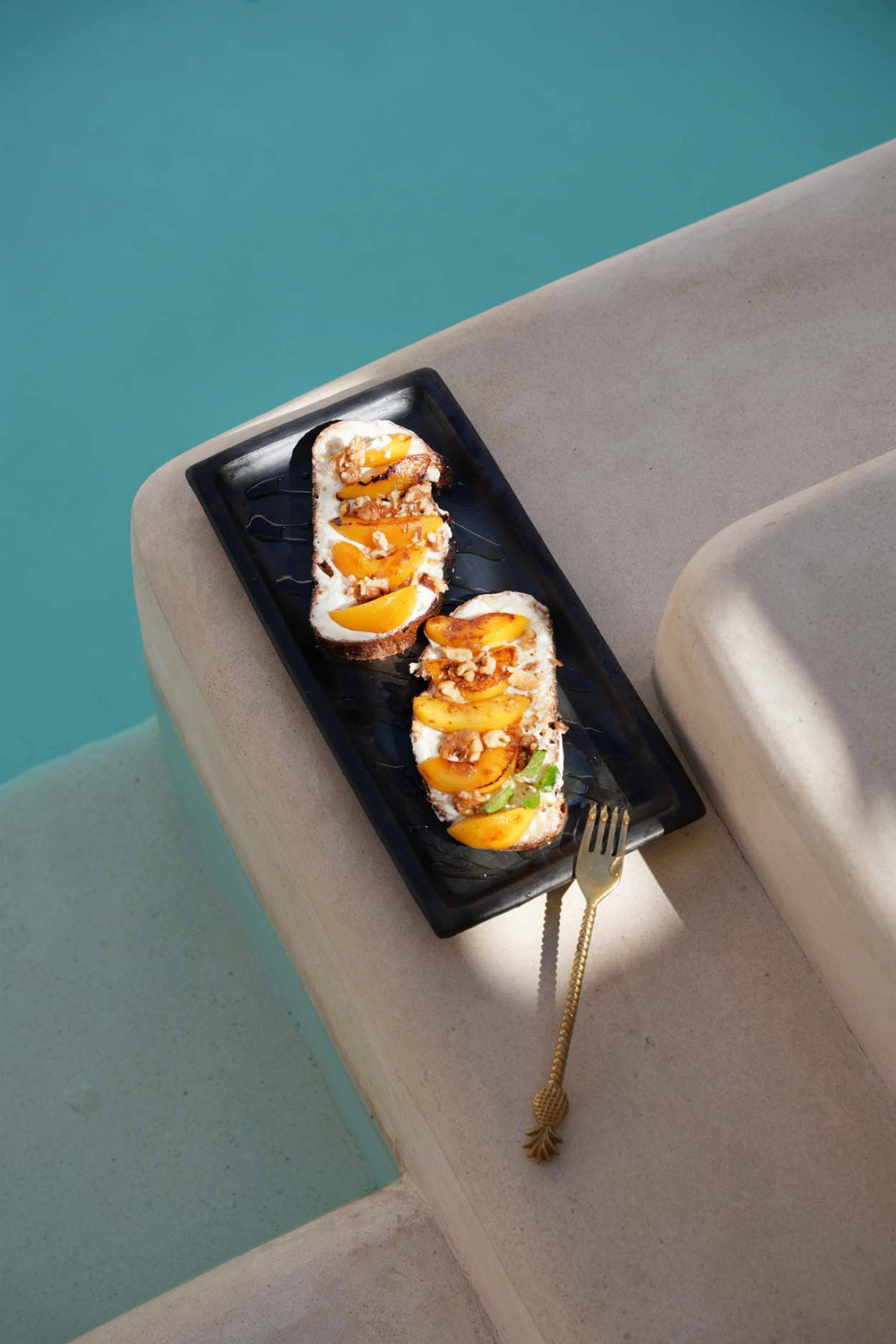 the-pineapple-fork-gold