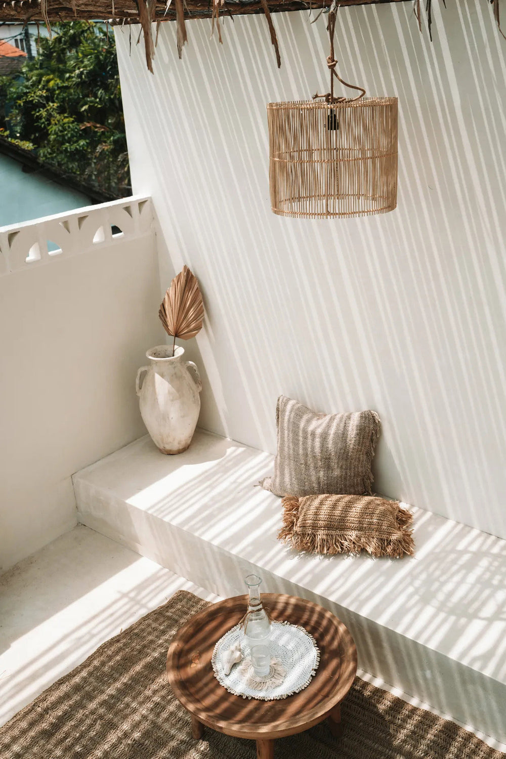 the-seagrass-shell-placemat-white