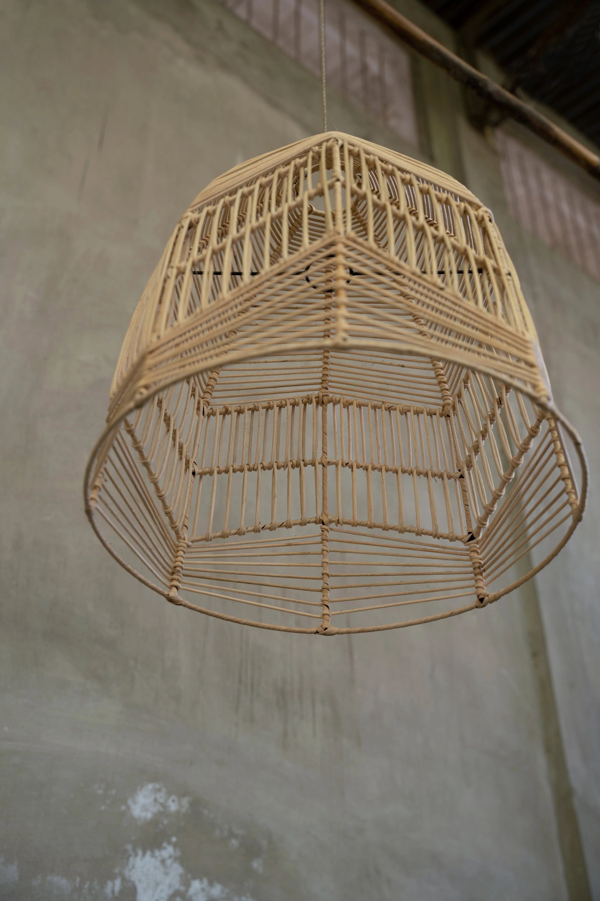 the-bala-pendant-natural-l