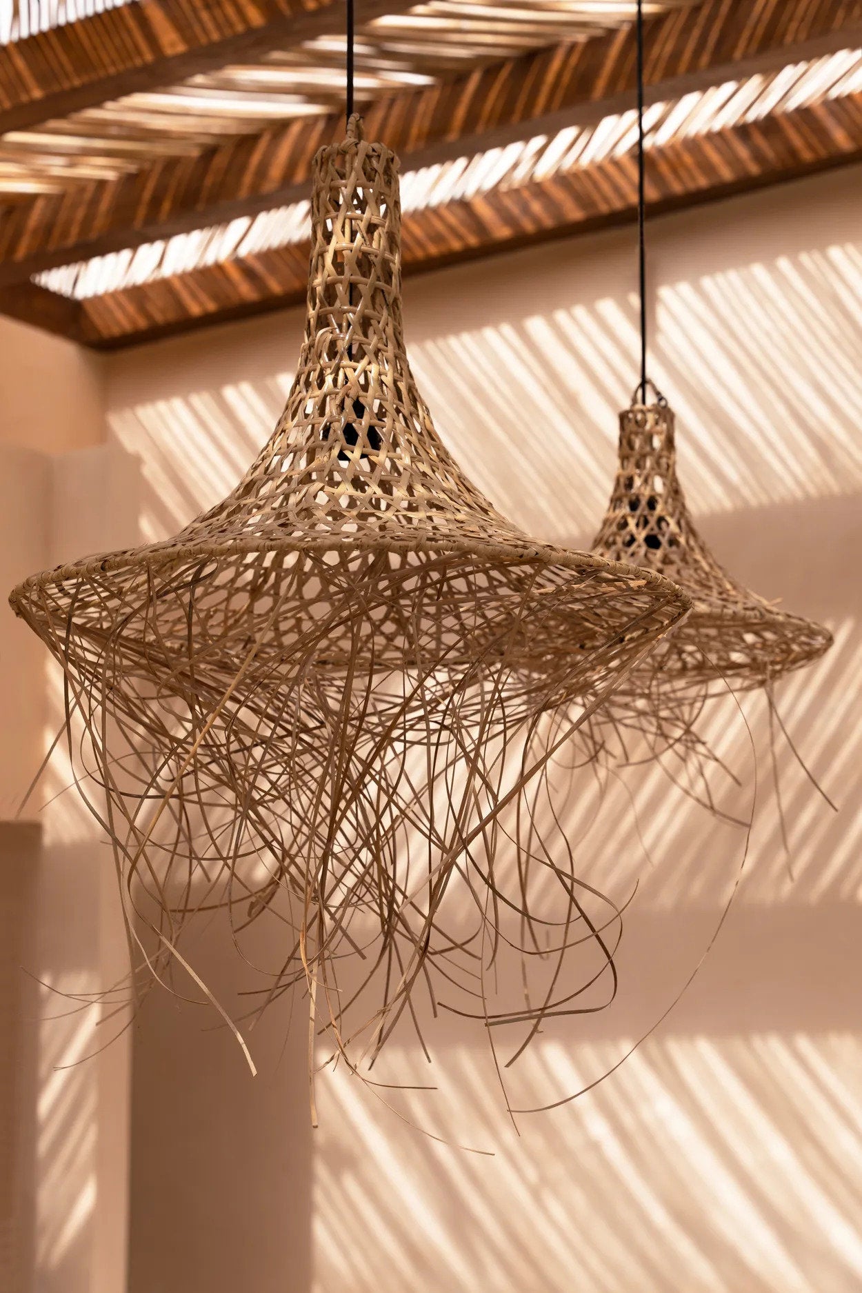 the-mykonos-pendant-natural-l