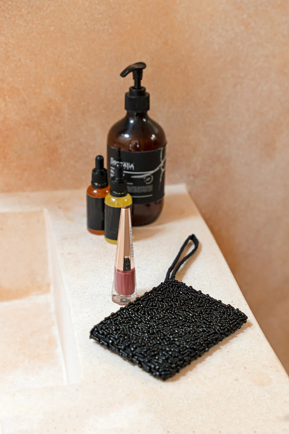 the-black-pearl-wallet