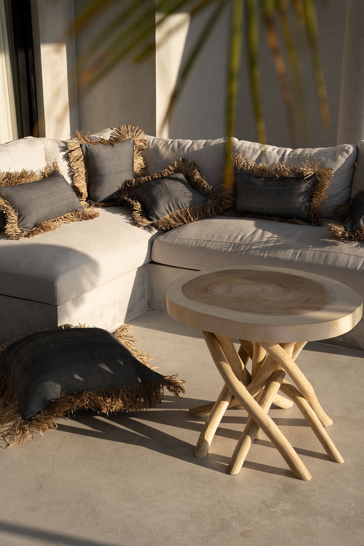 the-cotton-bonita-cushion-cover-natural-black-60x60