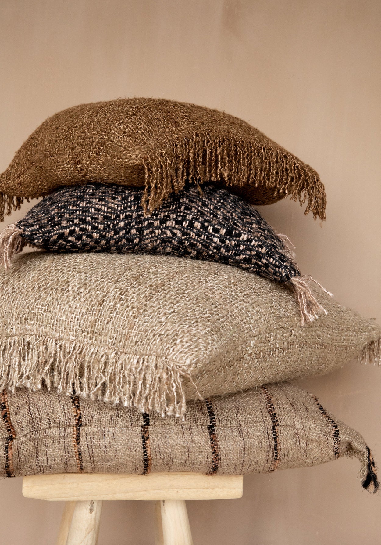 the-oh-my-gee-cushion-cover-brown-40x40