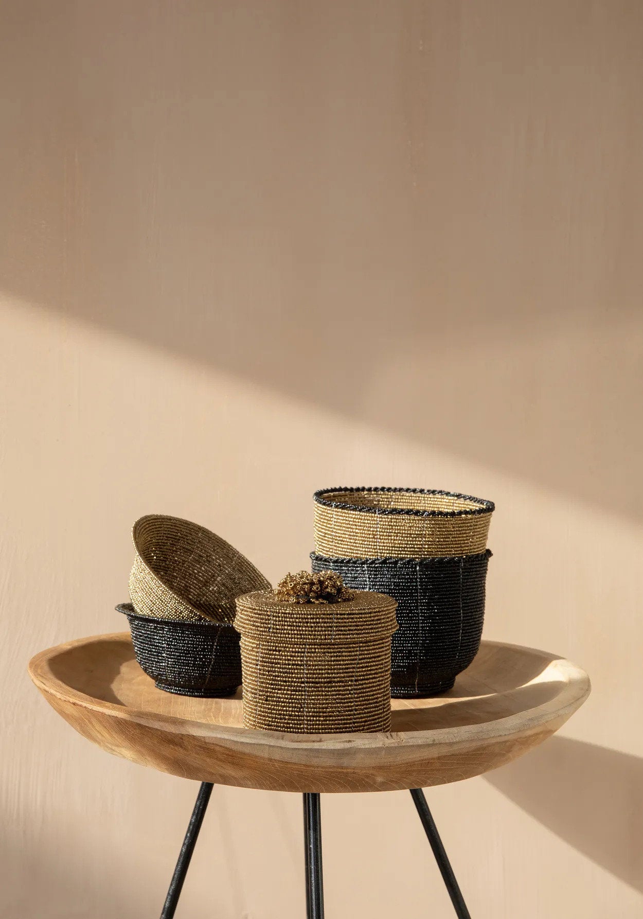the-beaded-bowl-low-gold-s