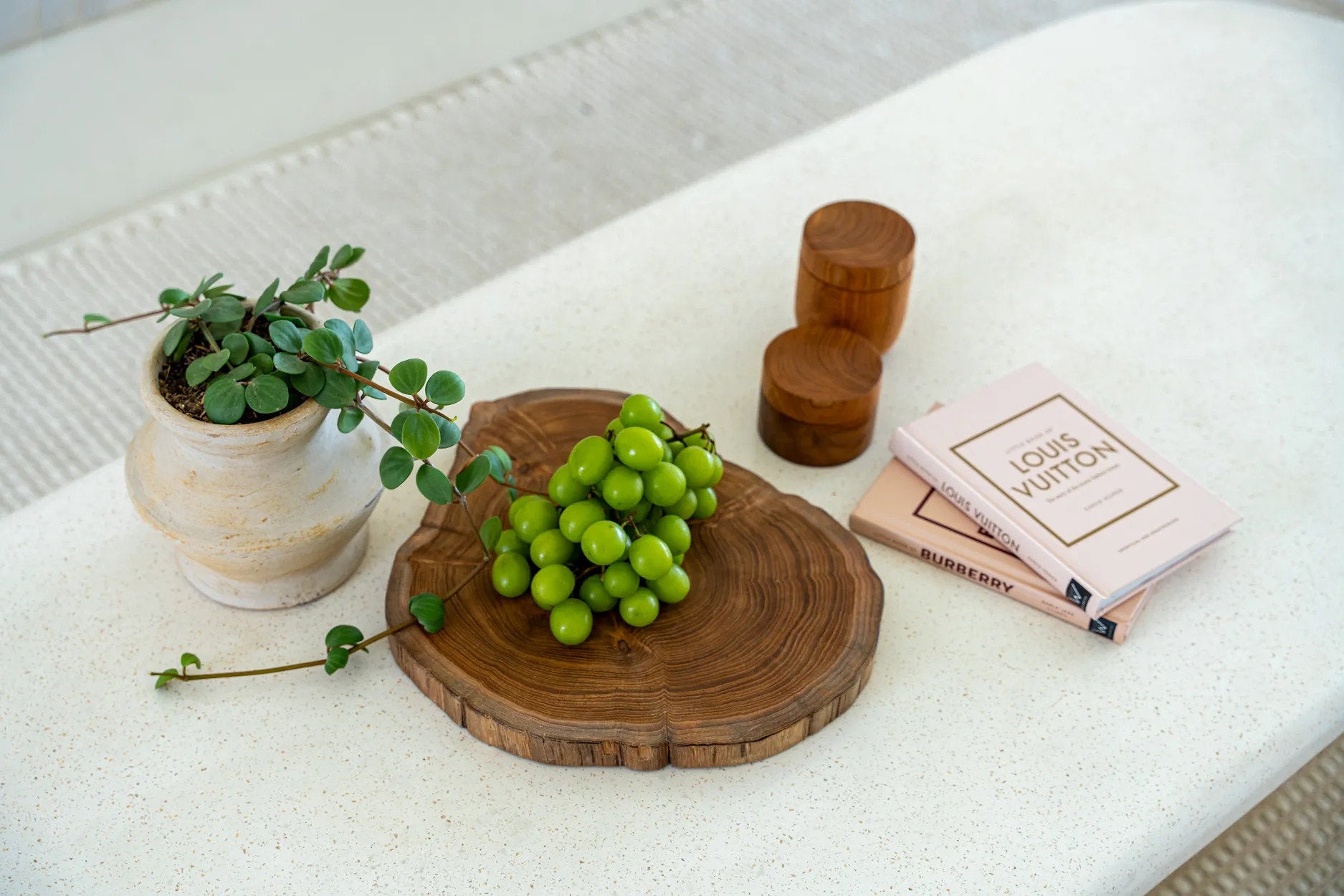 the-teak-root-cutting-board