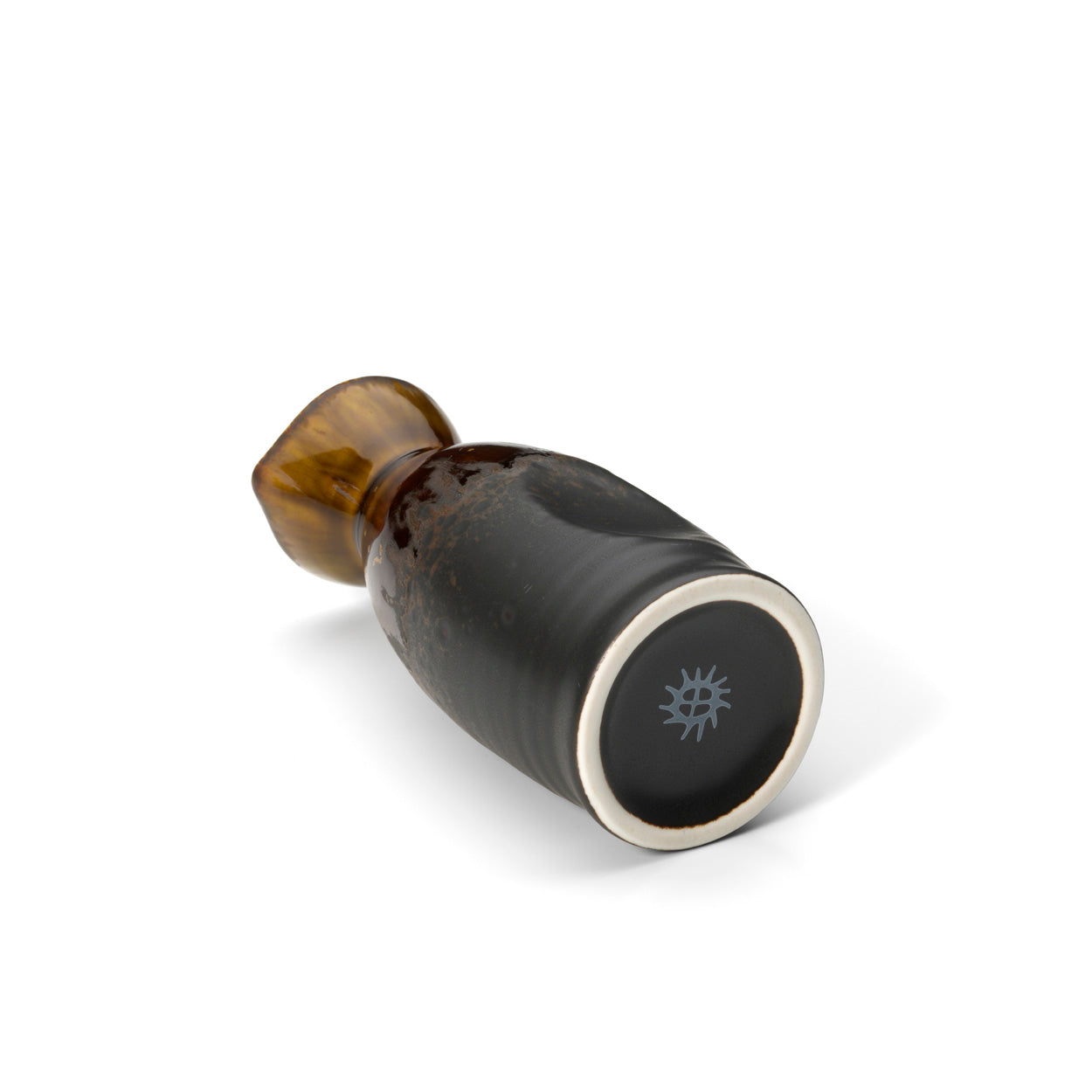 the-merapi-sake-pourer-brown
