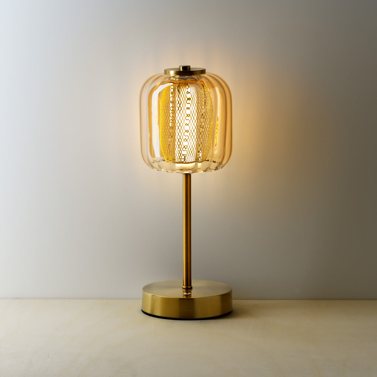 the-lighty-gaga-led-table-lamp