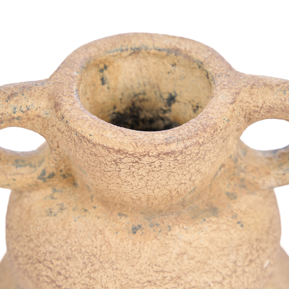 the-earthen-balance-vase-sand-s