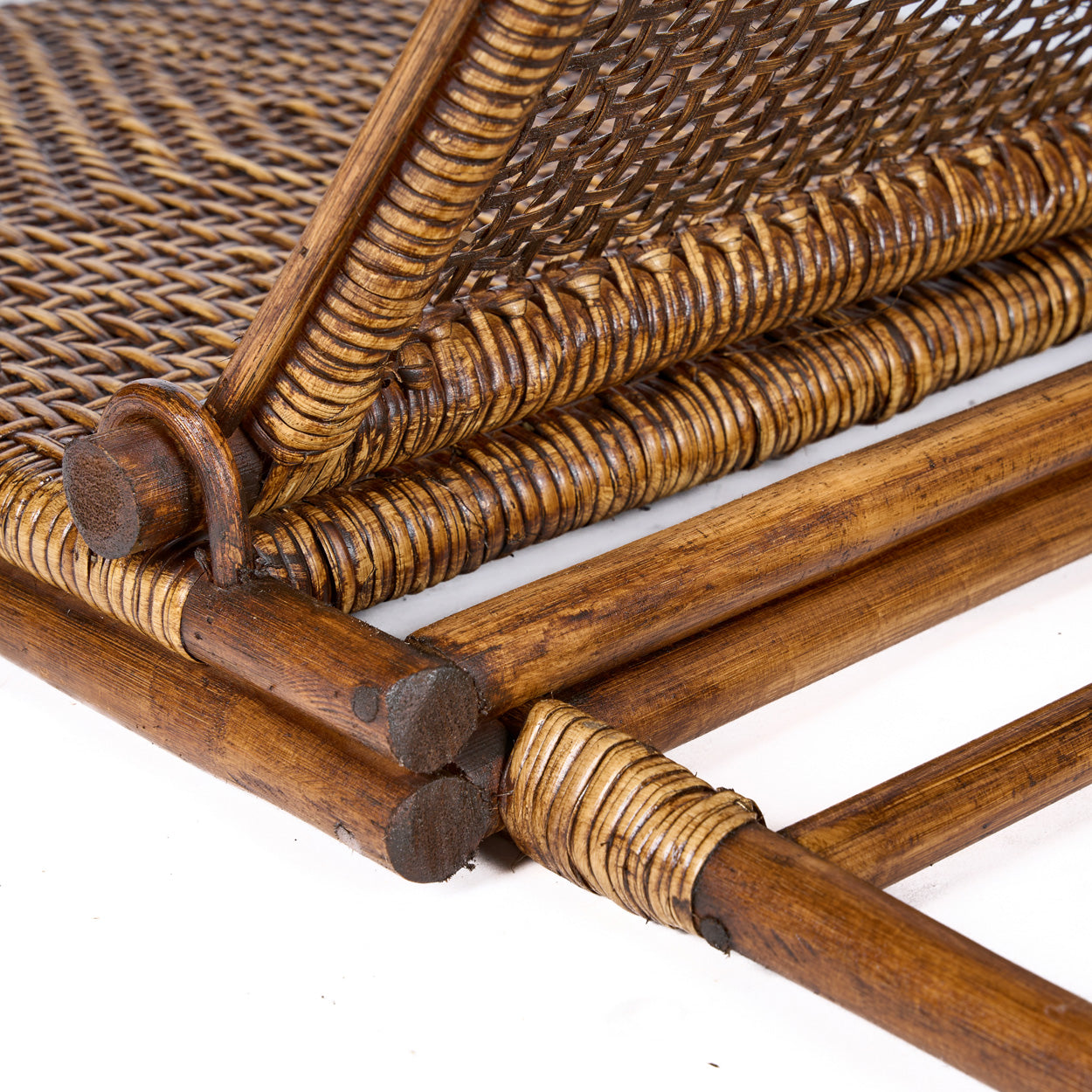 the-rattan-floor-lounger-dark-walnut