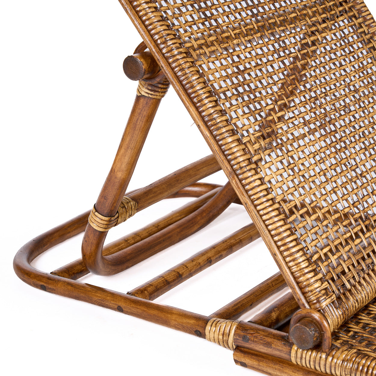 the-rattan-floor-lounger-dark-walnut