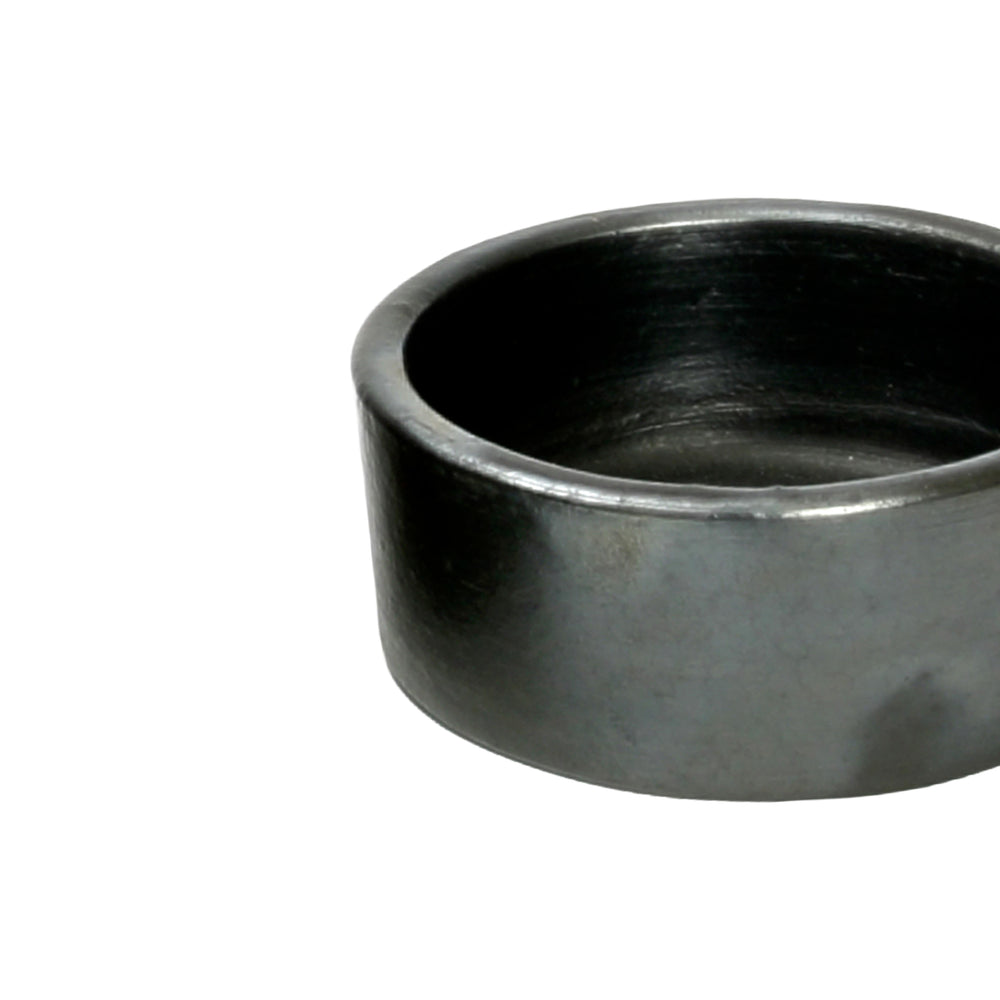 the-burned-cylinder-dish-black-s