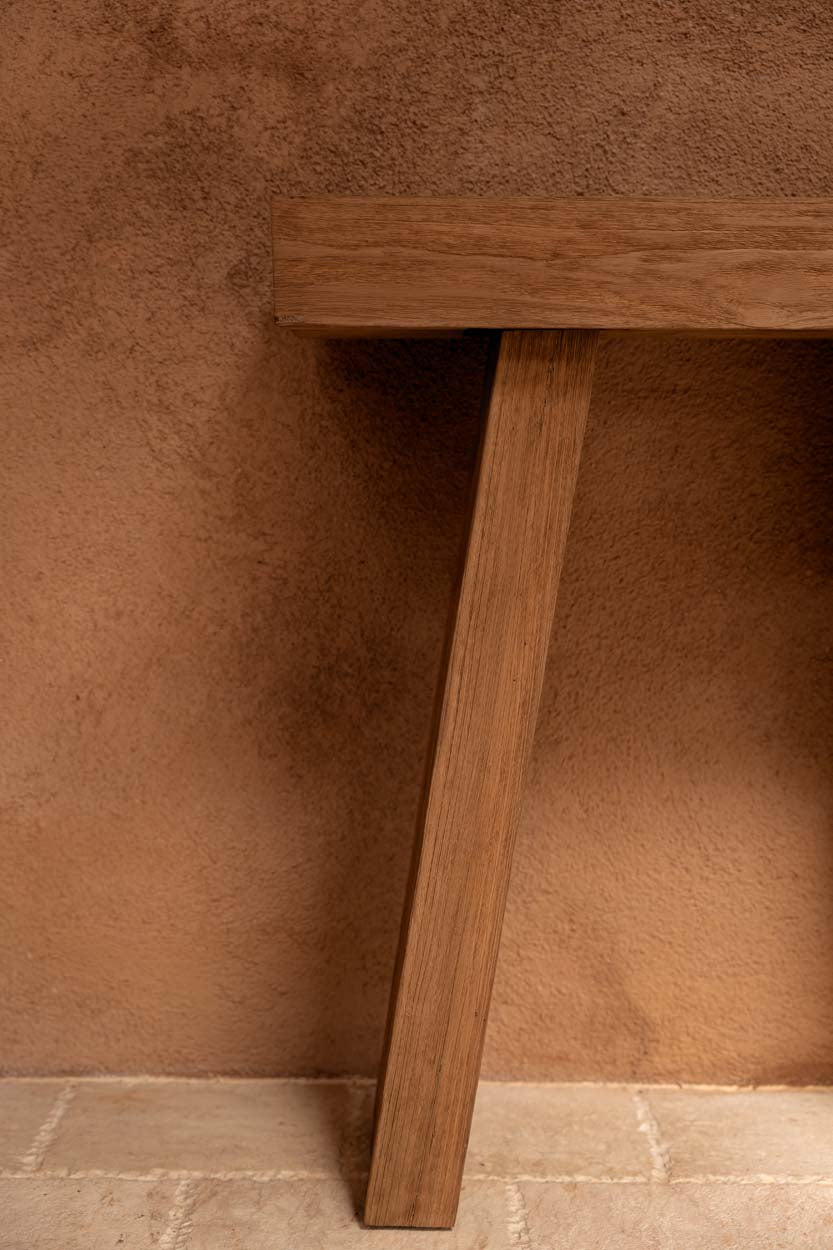 The Stance Console - Natural