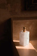 De Resin Zeepdispenser - Roze Wit