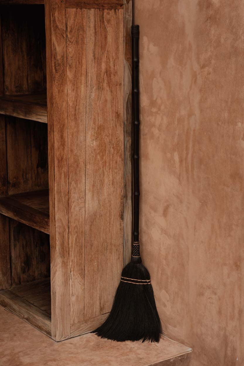 La Gran Escoba - Negra