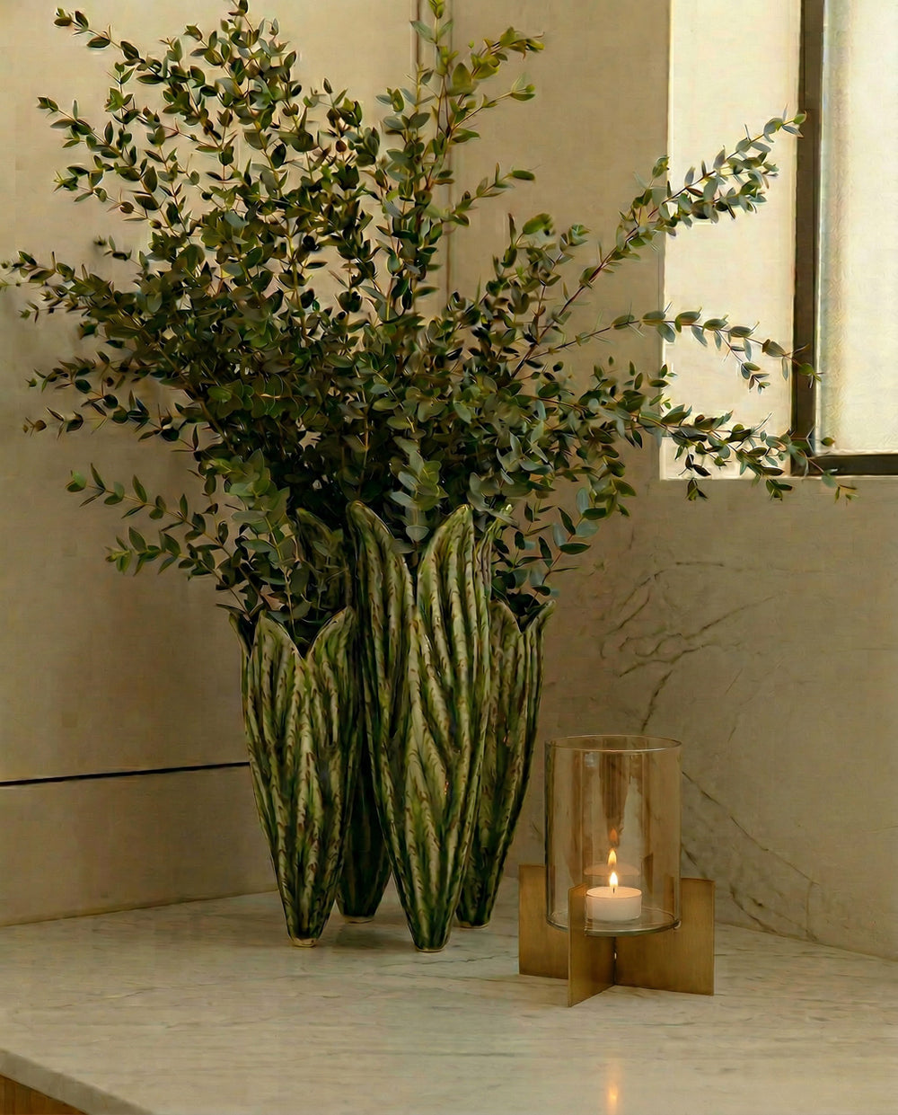 The Tulip Leaf Vase - Forest Green