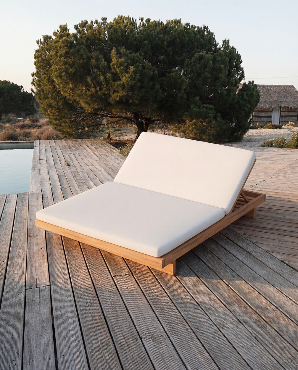 The Double Pantai Sunbed - Natural White