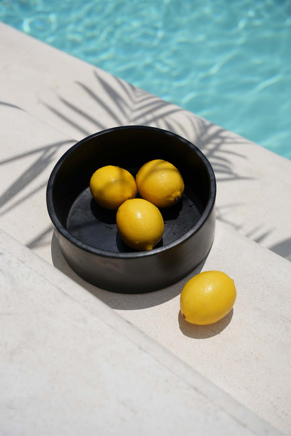 The Burned Cylinder Dish - Grey - L