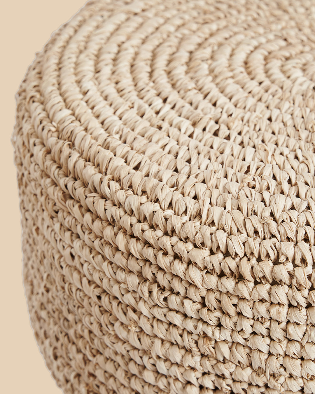 Lo Sgabello Da Bar In Raffia